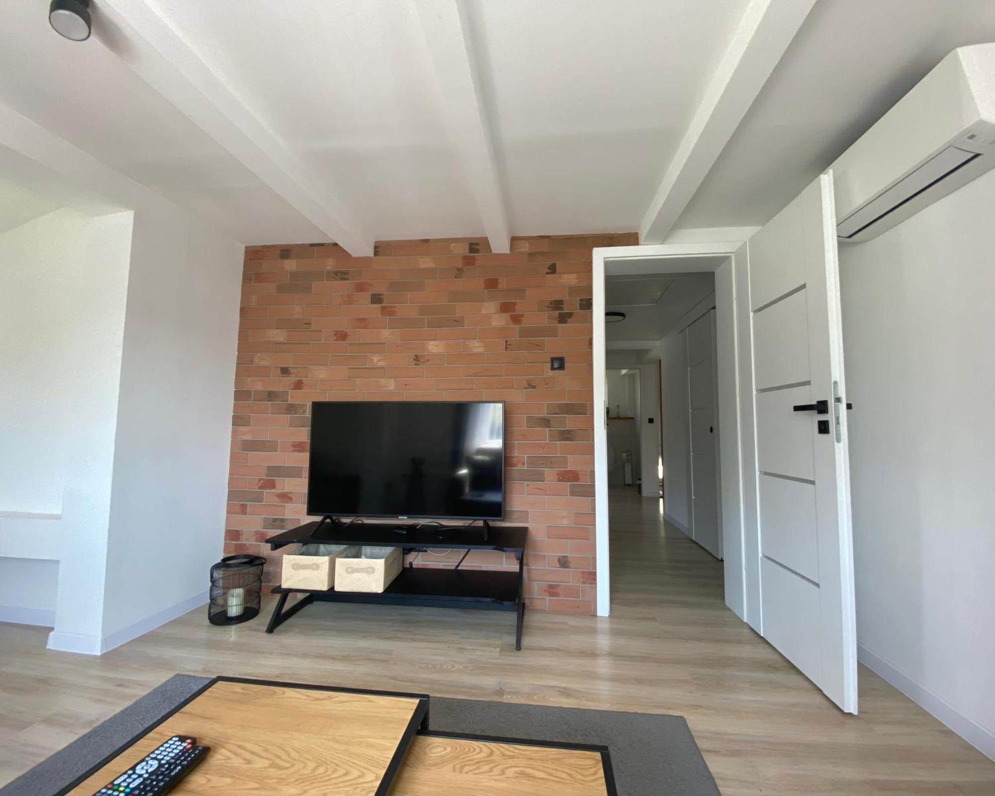 Apartamenty Fredry Lesko Zewnętrze zdjęcie