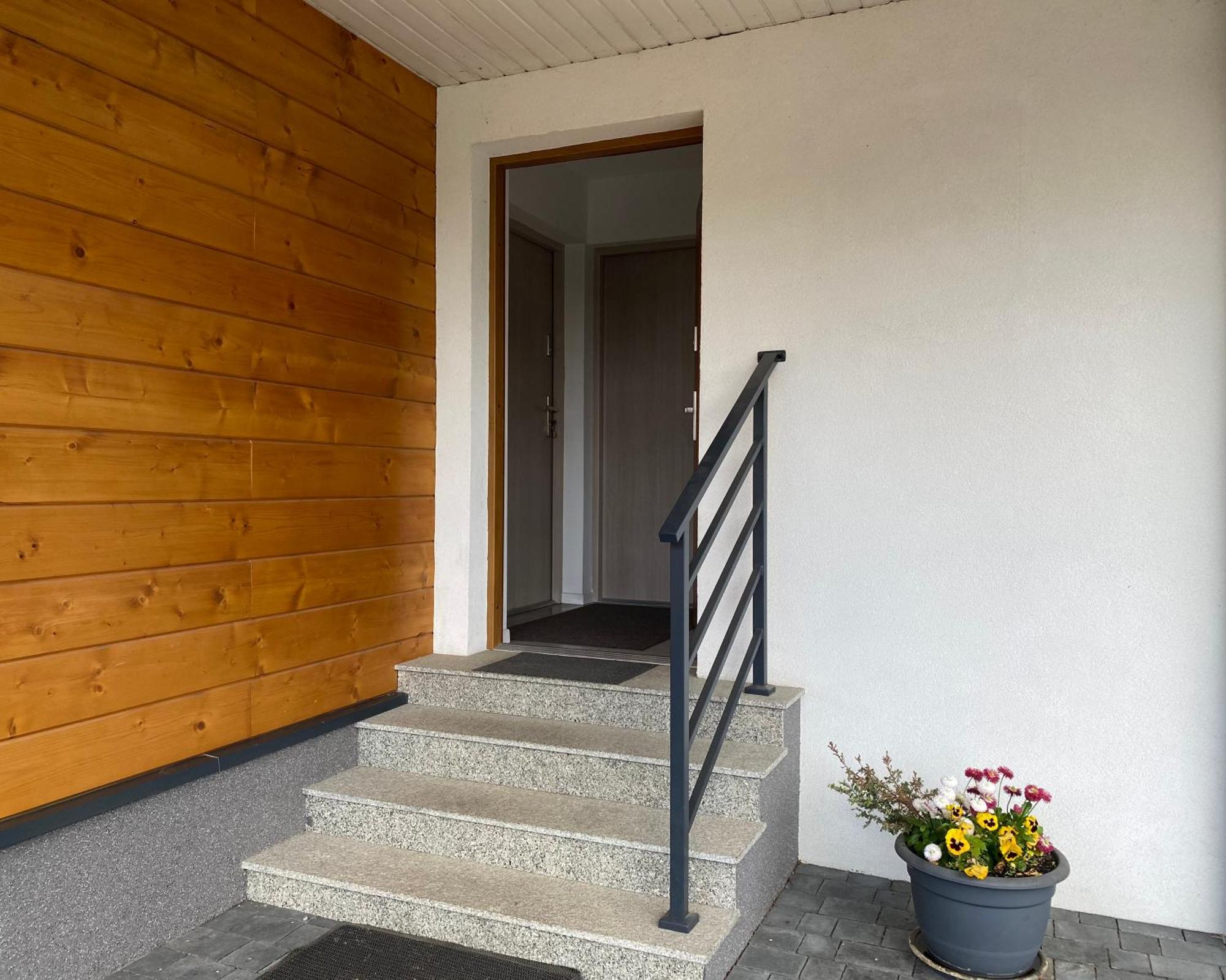Apartamenty Fredry Lesko Zewnętrze zdjęcie
